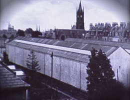 queens_cross01